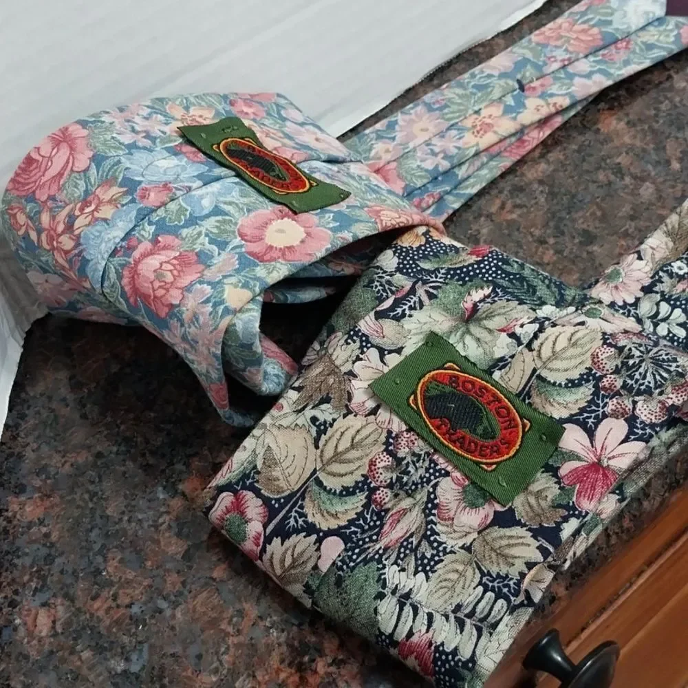 2 Boston Traders "FLOWER POWER" TIES...EUC - Picture 2 of 4